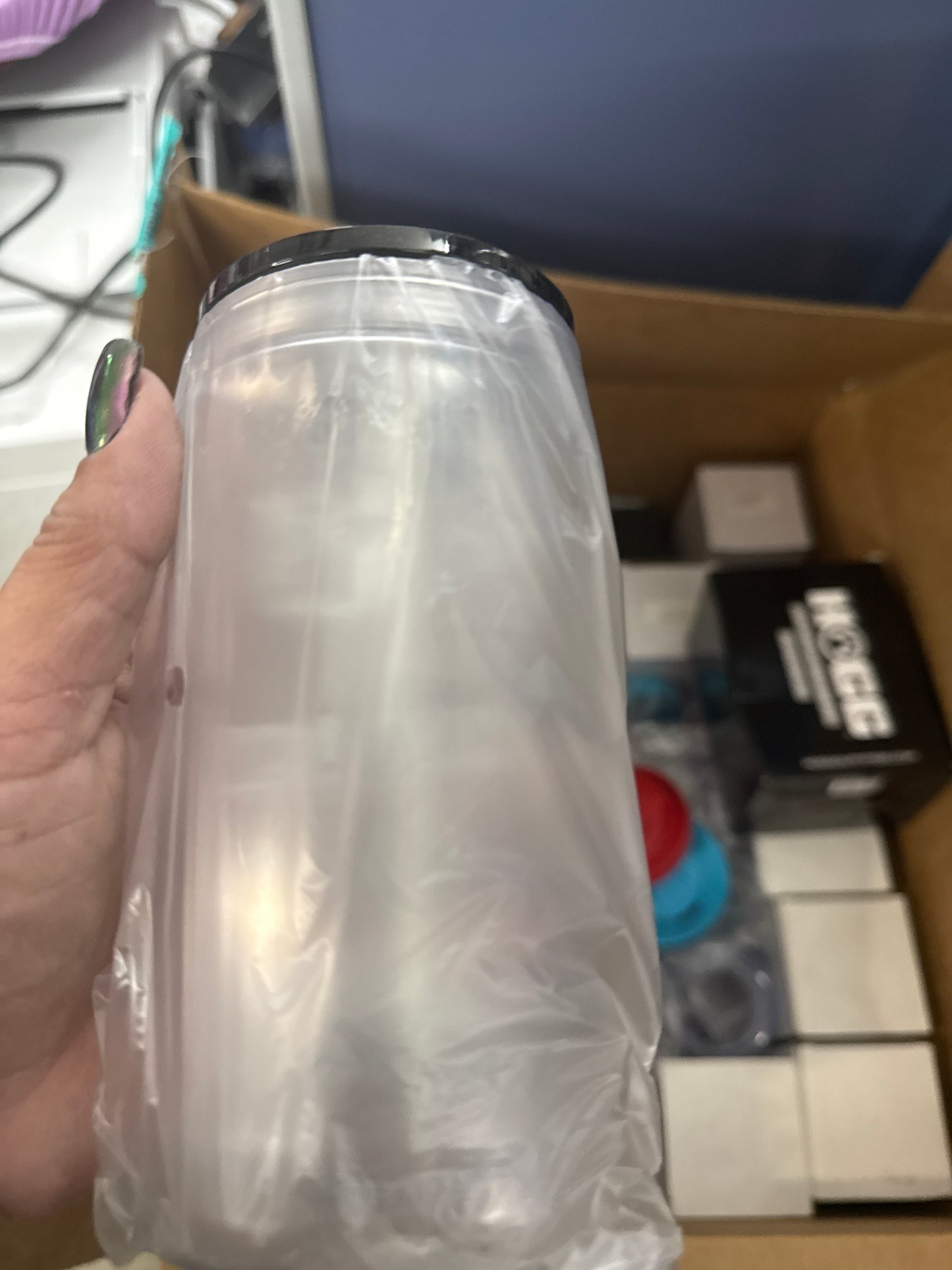 Destash Snow Globe Tumblers - Black Lid Plastic